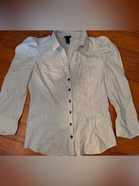 H&M White and Navy Pinstripe Button-Up Shirt